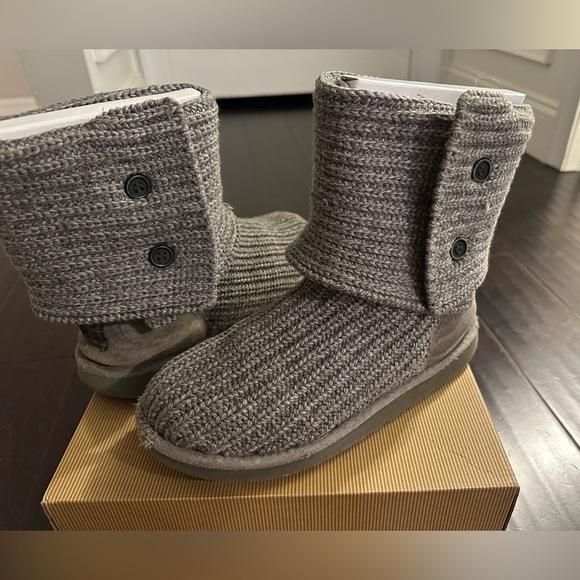 UGG | K CLASSIC CARDY - Picture 2 of 3